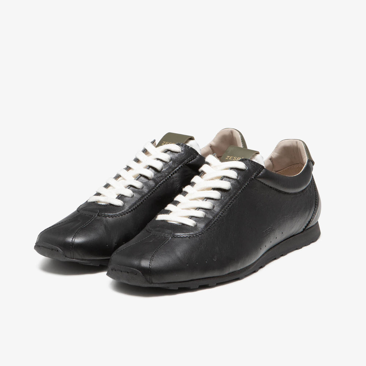 Sneaker rétro en cuir noir brillant du 36 au 46 | ZESPÀ